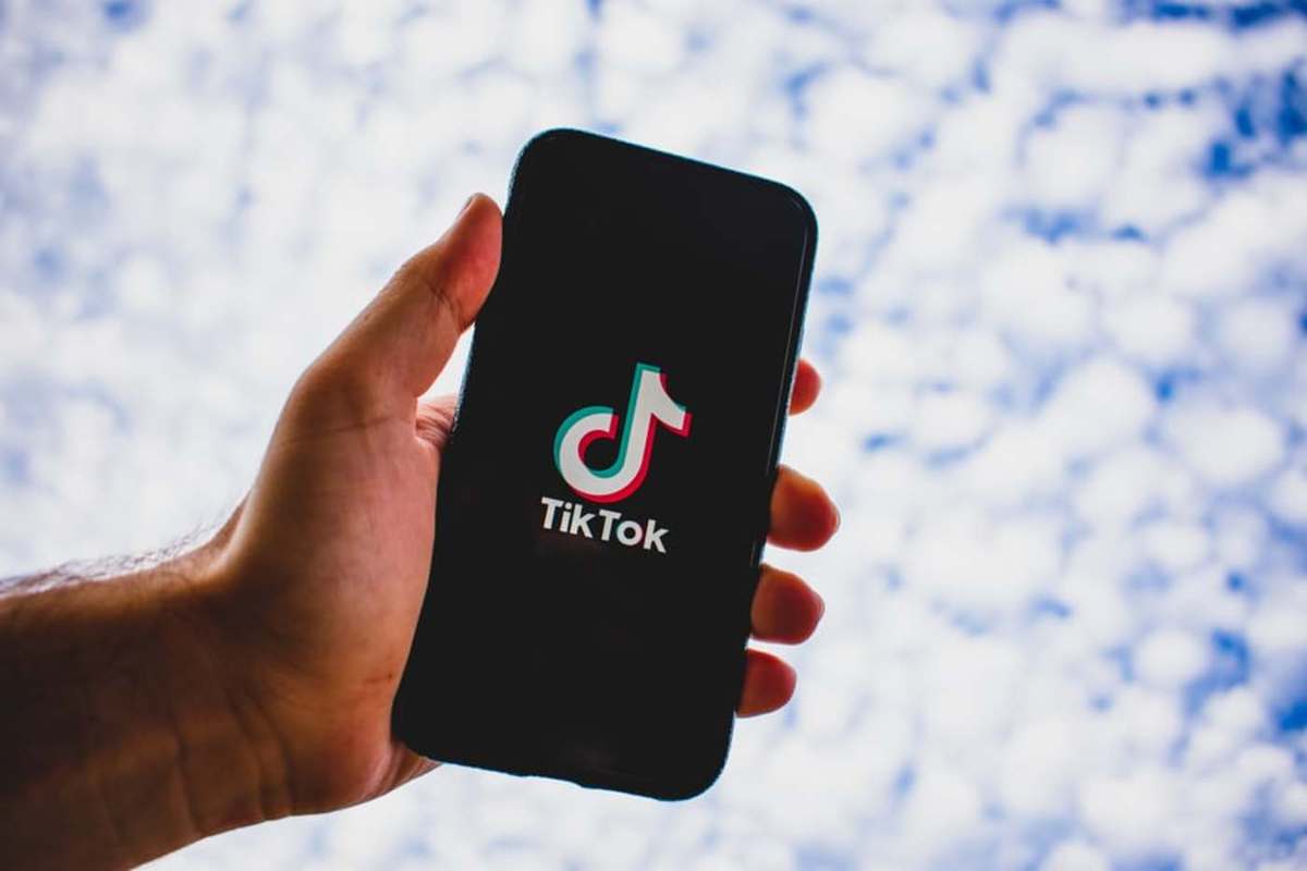 tiktok十万播放涨粉多少,TikTok十万播放涨粉：背后的秘密与策略!