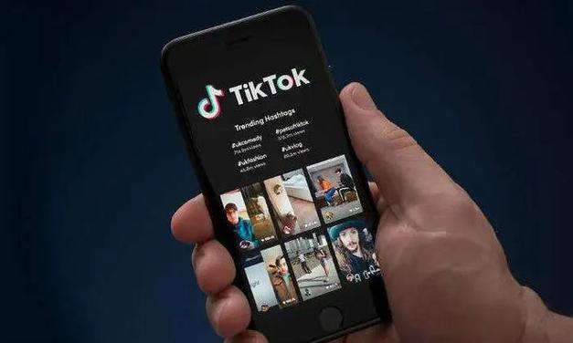 美国人评论tiktok,美国人眼中的TikTok：全球社交媒体的新兴领导者!