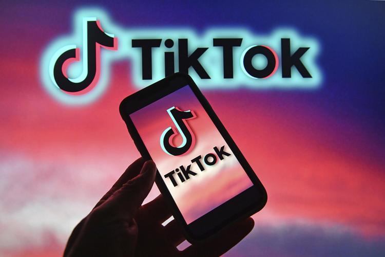 给tiktok买赞专员,标题：揭秘：寻找神秘的“TikTok买赞专员”!